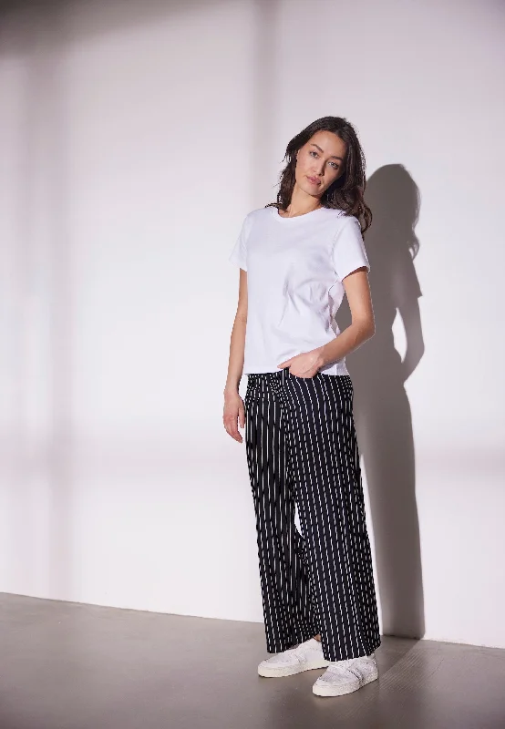 Donna Loose Jersey - Short Length - Black Stripe Round Neck Jersey Tee