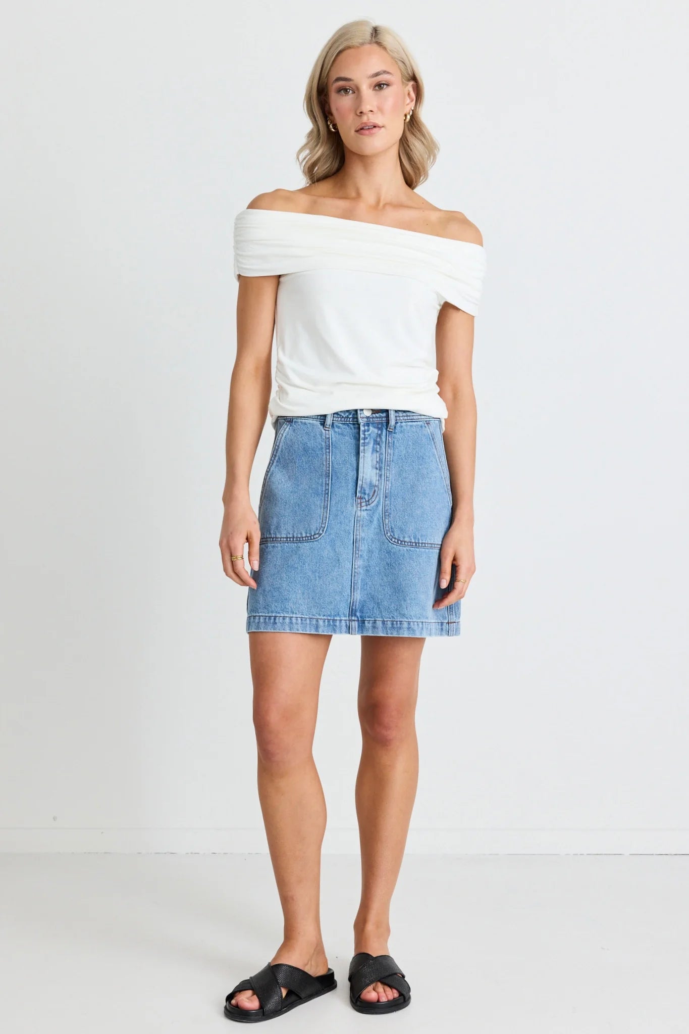 IVY + JACK - Orchard Pocket Front Denim Mini Skirt - Mid Blue denim skirt classic