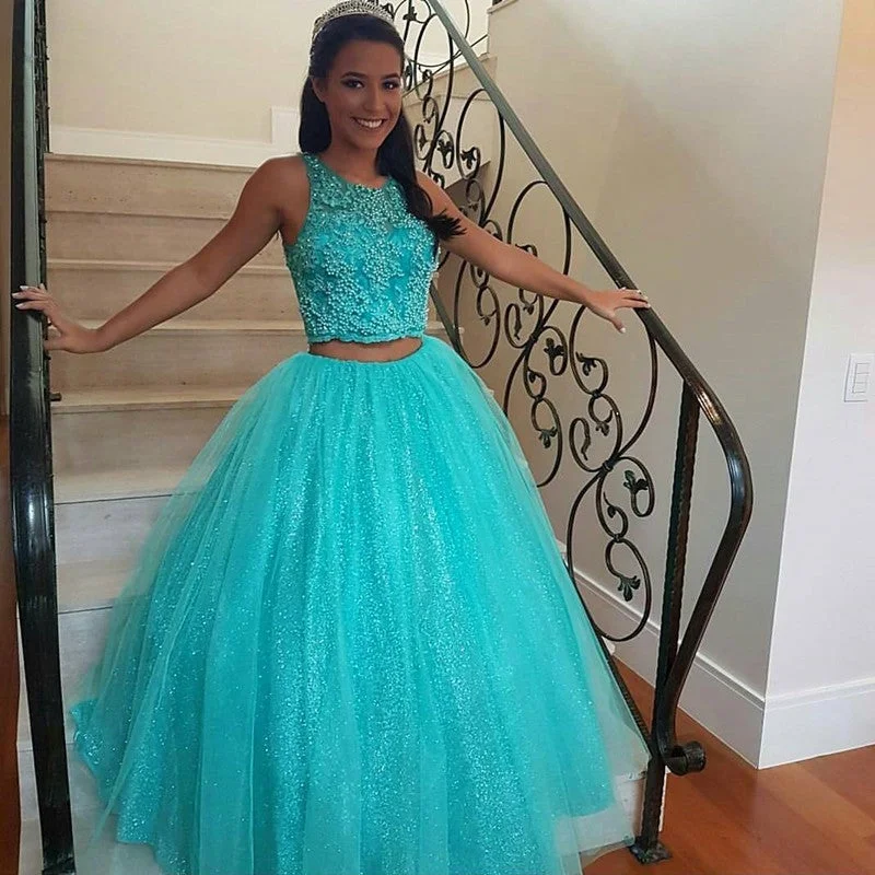 Pretty Lace Crop Top Tulle Ball Gowns Quinceanera Dresses Two Piece Welt Pockets Slit Pockets Flap Pockets