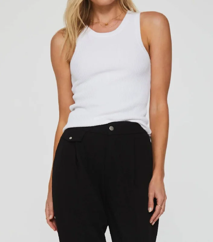 Cora Sweater Tank In White Houndstooth Herringbone Solid
