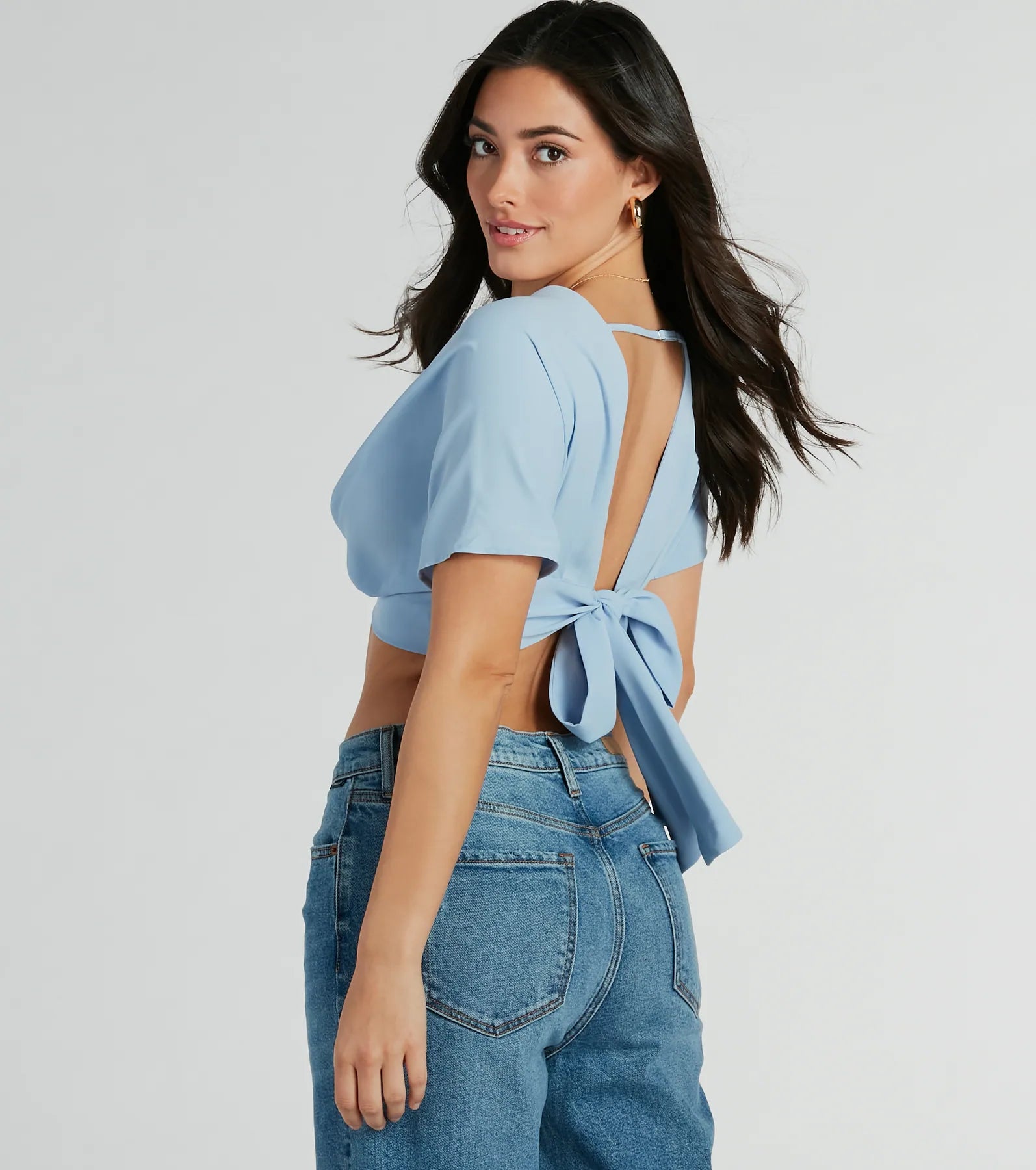 Chic Arrival V-Neck Dolman Satin Crop Top Ribbed Striped Patterned