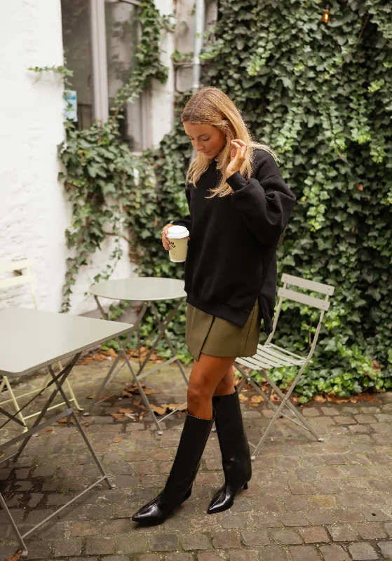 Black Florence Sweater Thin Thick Dense
