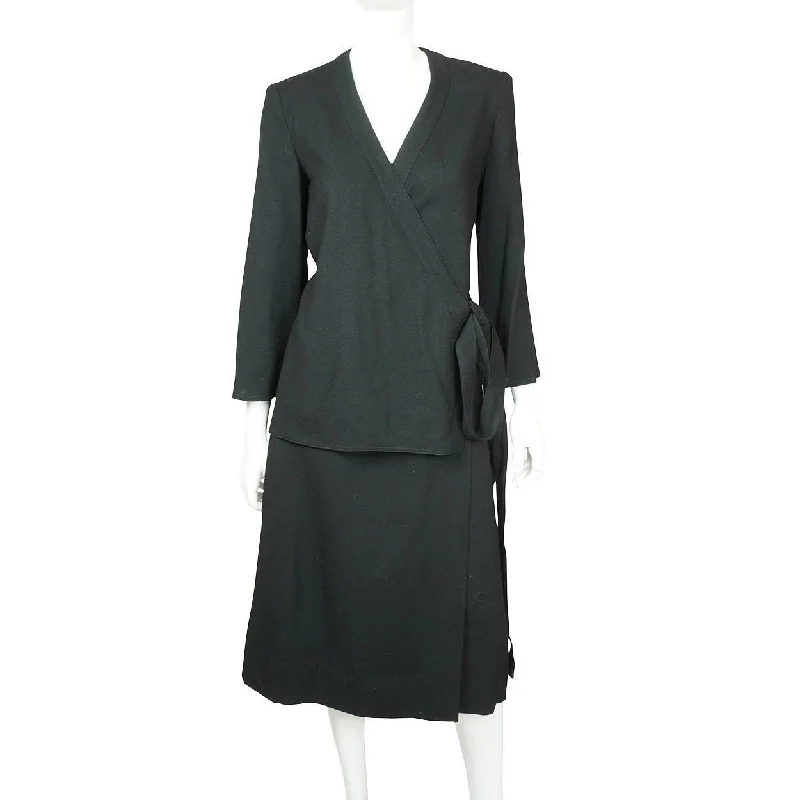 Vintage 1970s Designer Guy Laroche Black Wool Skirt Suit 2 Piece Ensemble Sz 12 silk skirt smooth Vintage 1970s Designer Guy Laroche Black Wool Skirt Suit 2 Piece Ensemble Sz 12 silk skirt smooth