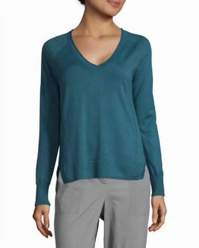 Pomona V-Neck Cotton Knit Relaxed Fit Sweater In Blue Knit Fabric Woven Fabric Fleece Fabric
