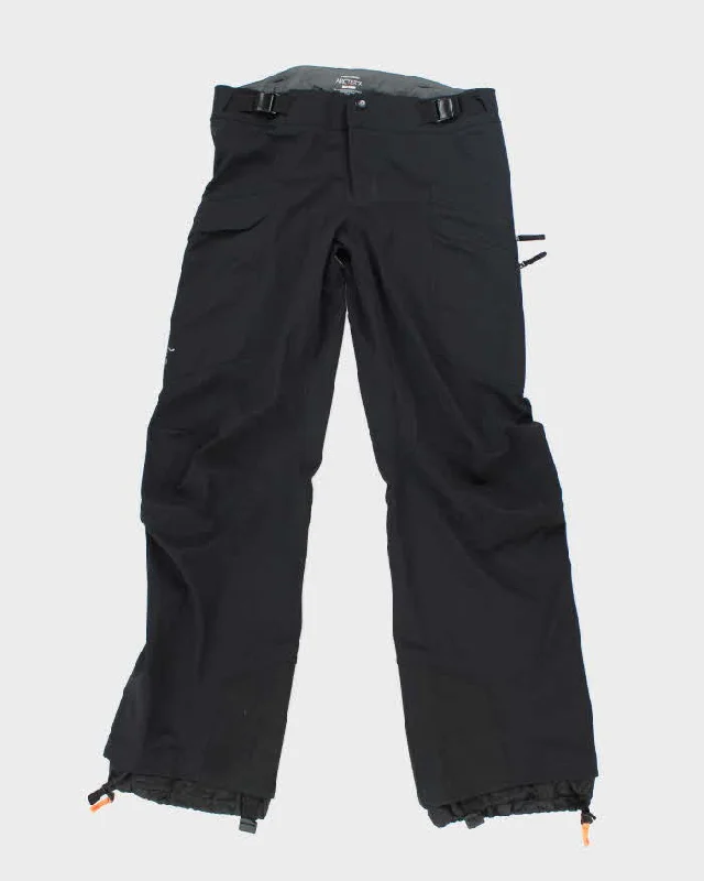 Vintage Women's Arc'teryx Multi Pocket Utility Ski Trousers - W30 L29 Trousers Modern Contemporary Vintage Women's Arc'teryx Multi Pocket Utility Ski Trousers - W30 L29 Trousers Modern Contemporary