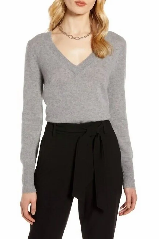 Heather Classic V-Neck Side Slit High Low Sweater In Gray Bright Pastel Dark